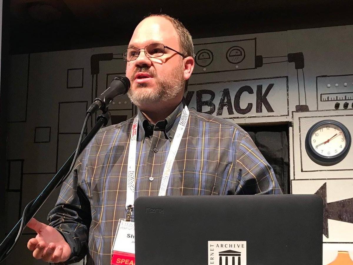 Me presenting at CEDWARC 2019